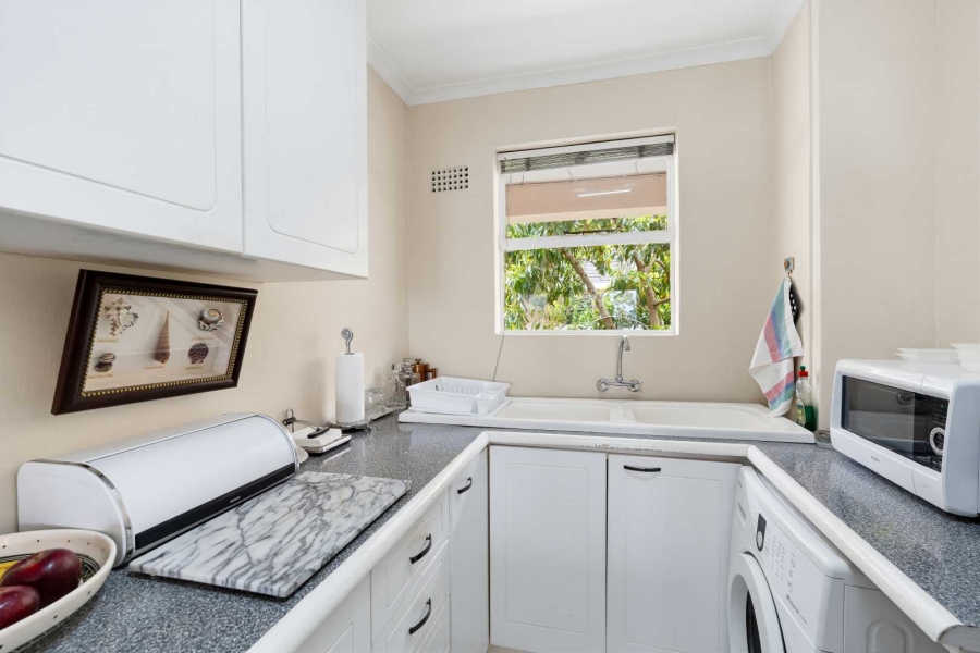 2 Bedroom Property for Sale in Green Point Western Cape